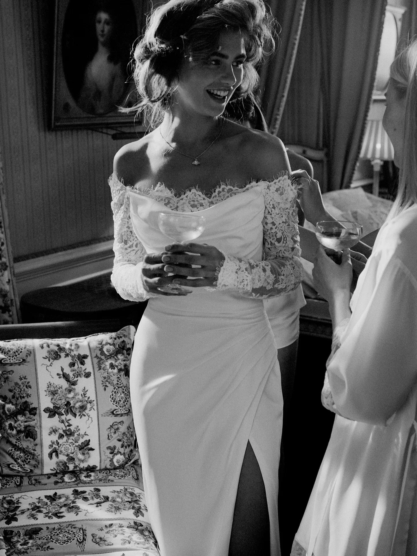 Sleek, sexy, and totally serving looks! Our dress collection at Chantilly Lace Bridal Boutique is all about that effortless vibe for the modern bride. Get ready to turn heads and own your style. Your dream dress is just a try-on away!
#ChantillyLace