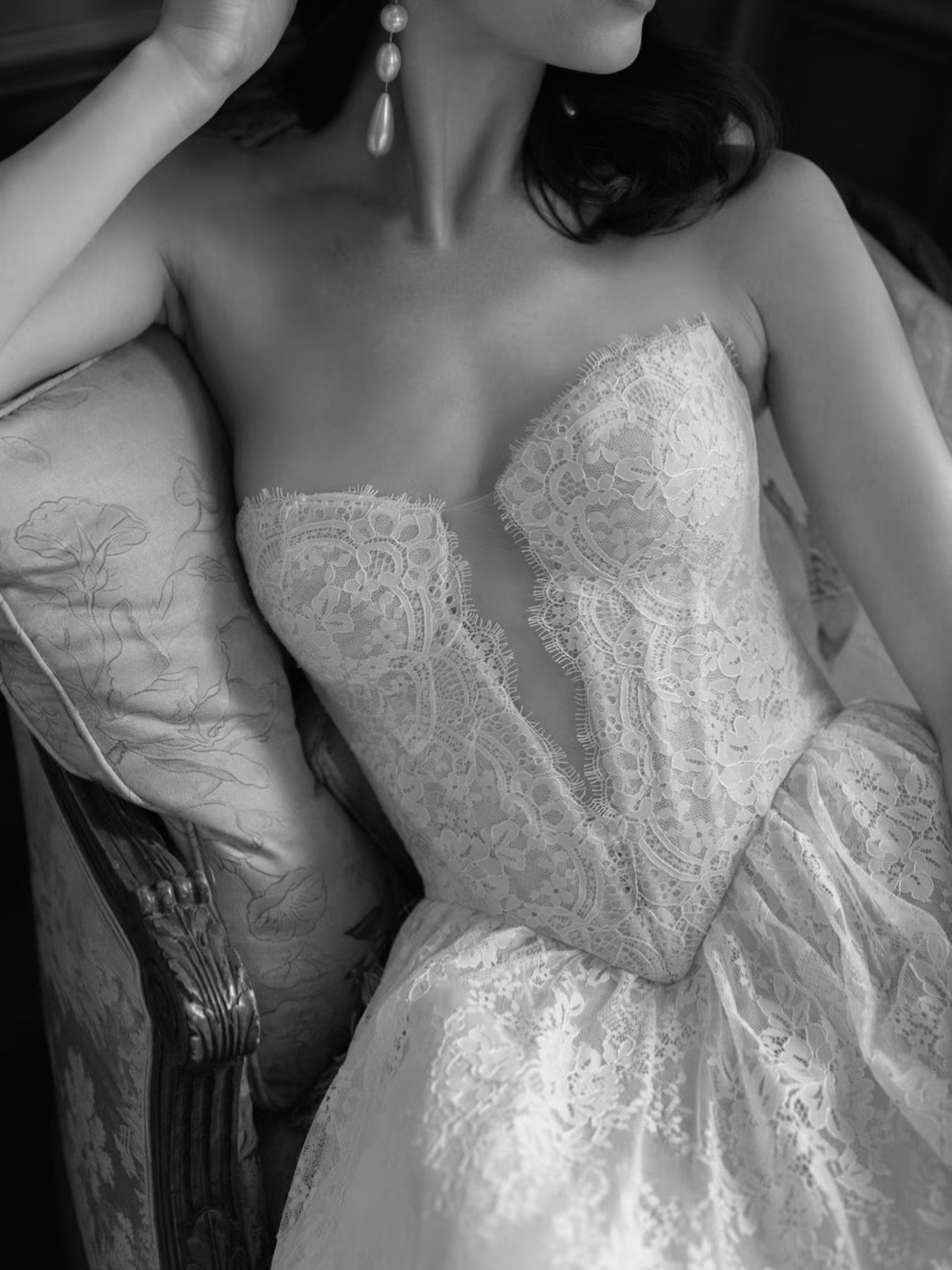 It&rsquo;s official: Watters has arrived at Chantilly Lace. Your exclusive destination in Windsor-Essex for this iconic designer.

#Watters #ExclusiveDesigner #ChantillyLaceBridal #BorderCityBrides #DetroitBrides