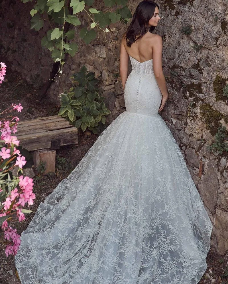 Wedding gown