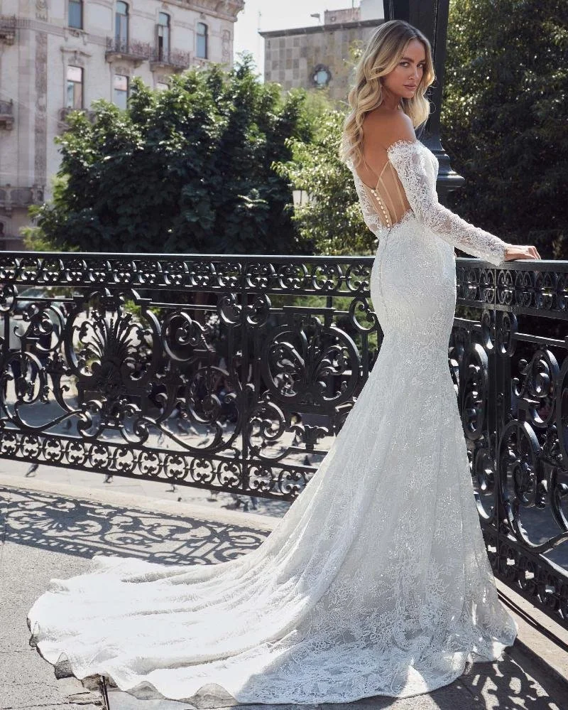 Wedding gown