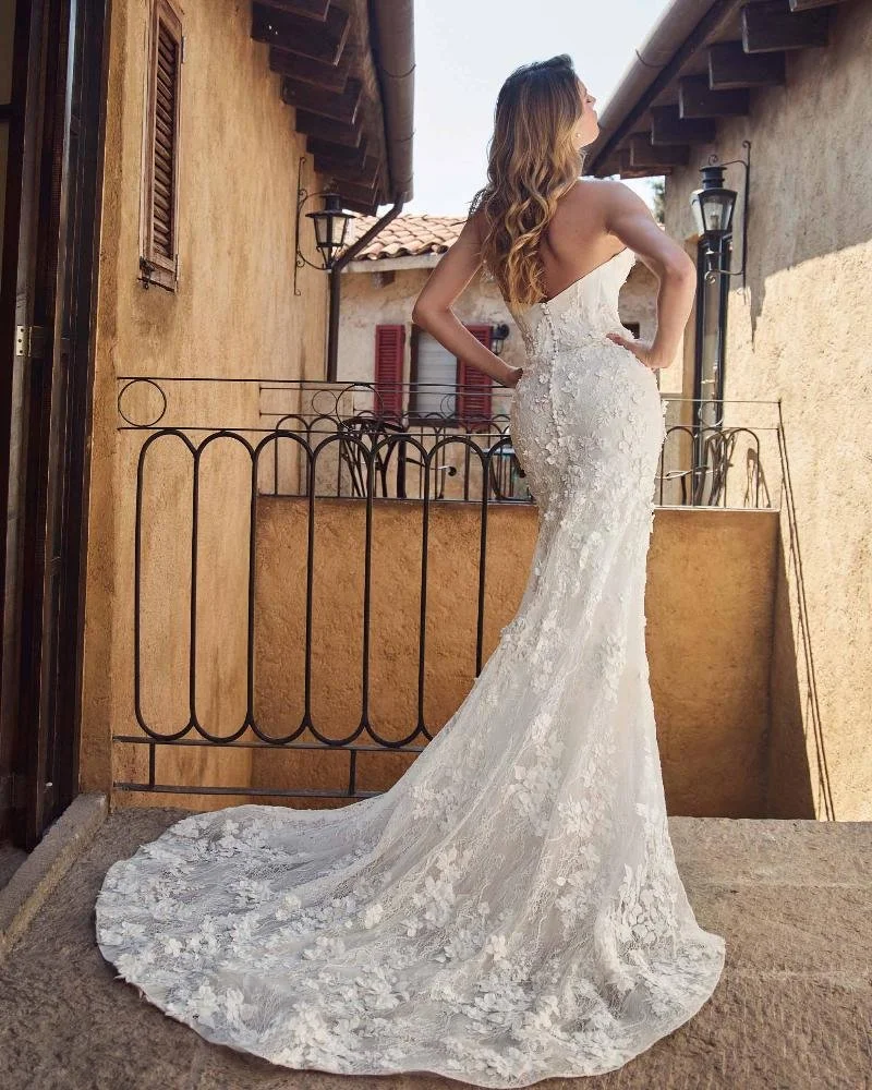 Wedding gown