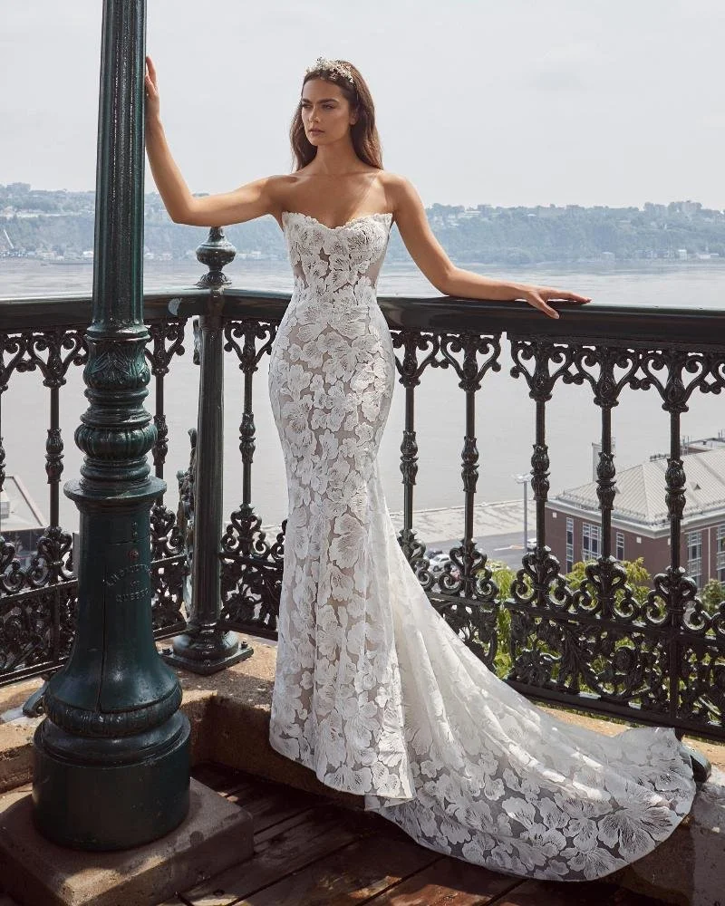 Wedding gown