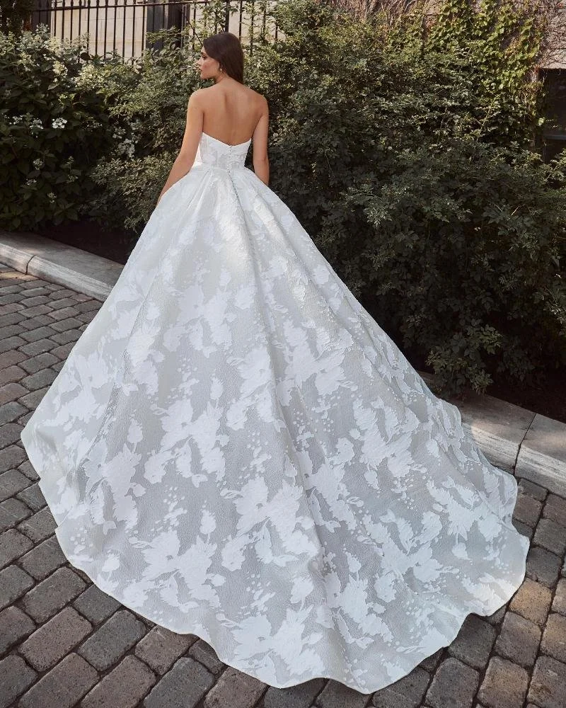 Wedding gown