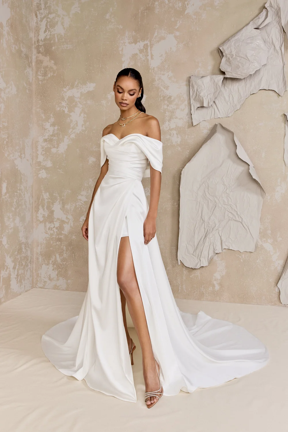 Wedding gown