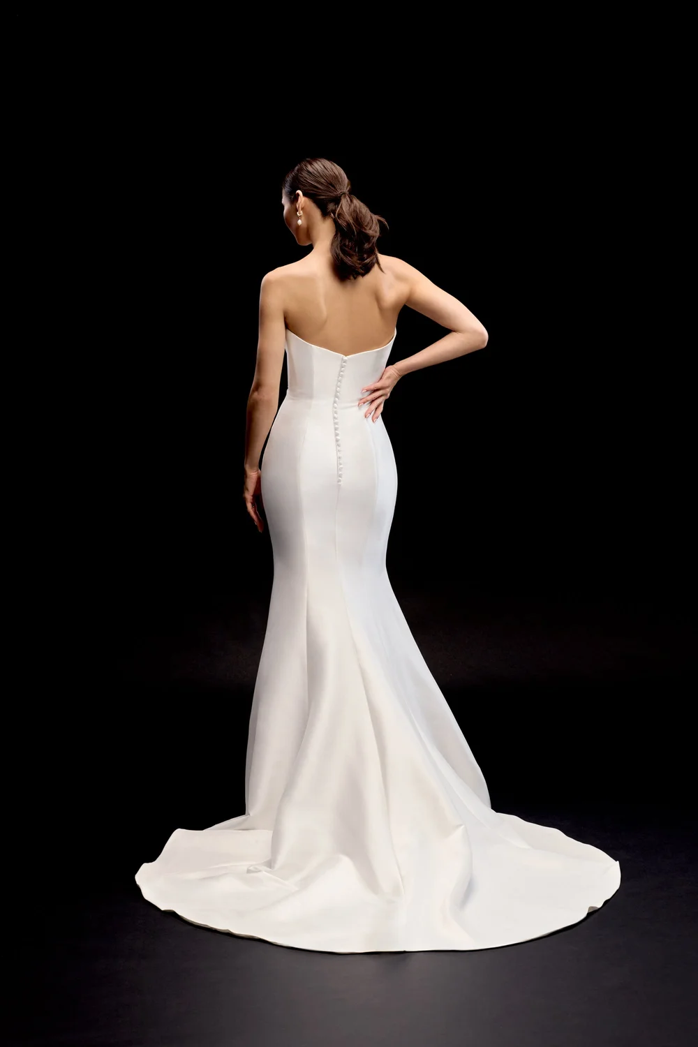 Wedding gown
