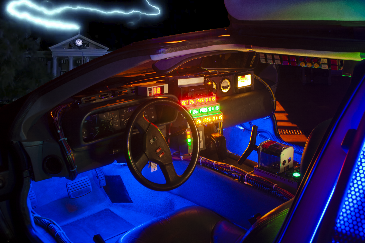 Driver+Night+Glow+lightning.png