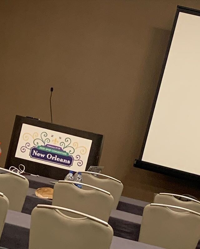 Did the data blitz @ the Lifespan Social &amp; Personality Psychology preconference at SPSP, such amazing people were there 💕, scroll for a surprise Bridget Lila in New Orleans #lsp2020 #lifespanprecon #spsp2020