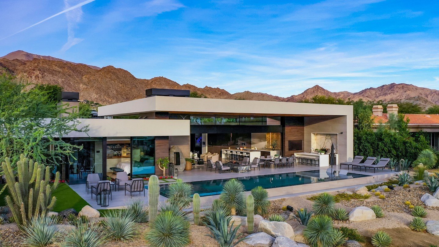 Bighorn, a modern indoor outdoor luxury resort style home in Palm Desert. Photo by @maccollum