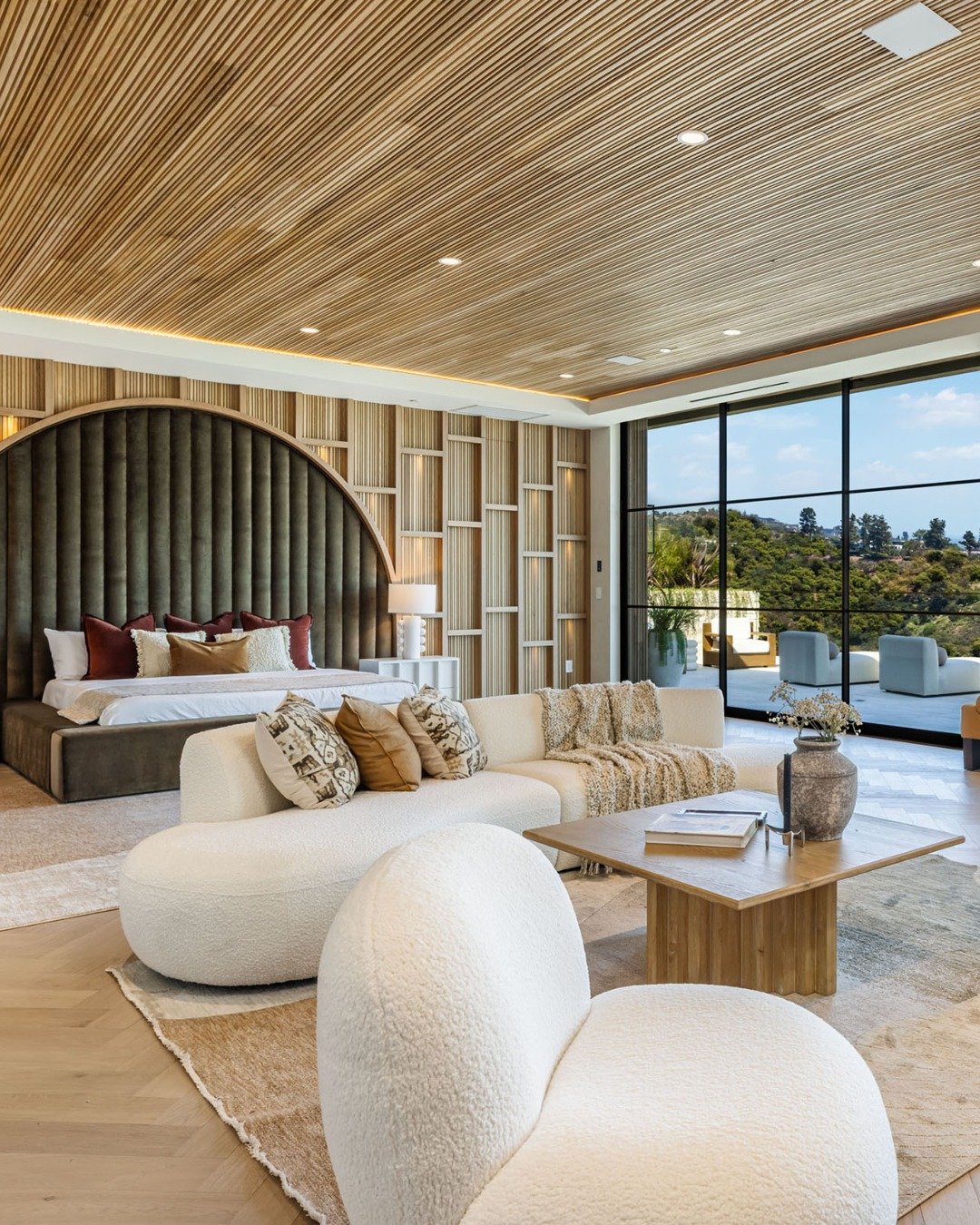 The luxury resort style primary bedroom at our 1414 Donhill Drive house in Beverly Hills. Photo by @berlynmedia