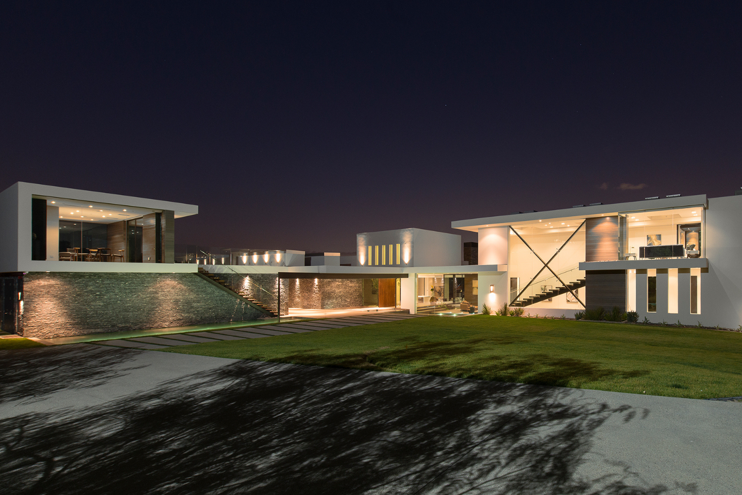 Benedict Canyon 2016 luxury Beverly Hills modern home exterior at night