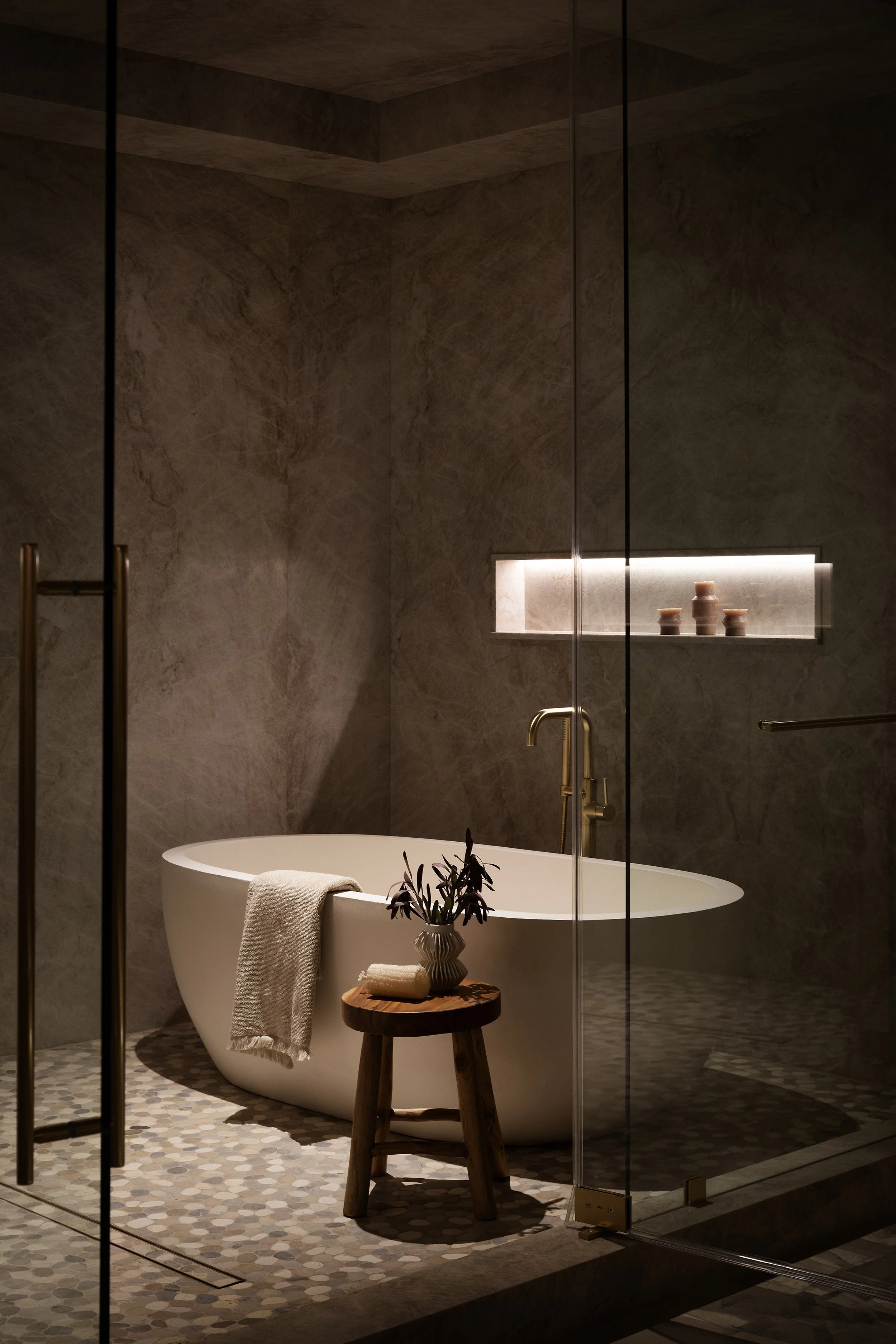 Laurel House Beverly Hills luxury home modern primary bathroom soaking tub