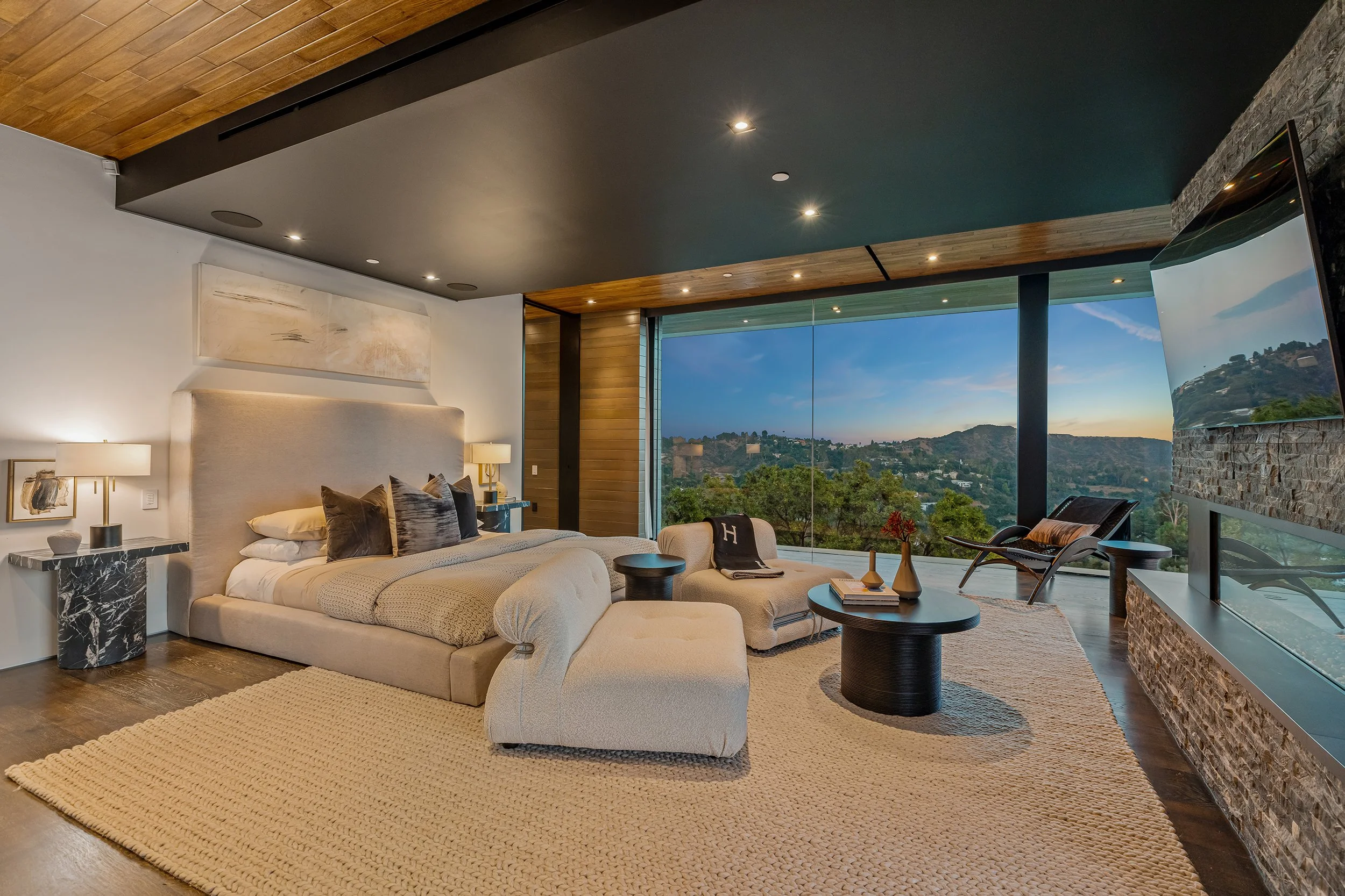 Luxury Mansions Bedrooms