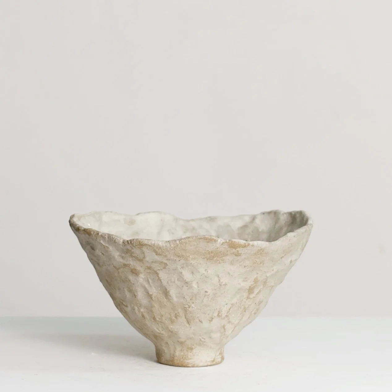 Little Wavy Bowl in Tan