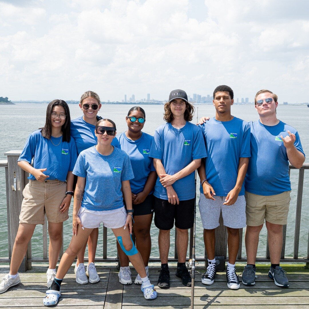 Are you a postgrad looking for a fun way to spend your summer? Get paid to spend time on Boston Harbor, create marine science-based curricula, and mentor our youth staffers!

Save the Harbor/Save the Bay is seeking five Senior Harbor Educators to lea