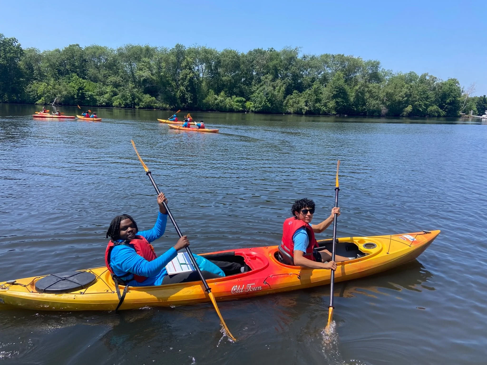 A sneak peak of what it&rsquo;s like to work on the water 🚣🏻&zwj;♀️ 🌊

In July, our Junior Program Assistants went on a field trip with the @charlesriverconservancy as part of their Research Cohort. They had a chance to work through real-world sce