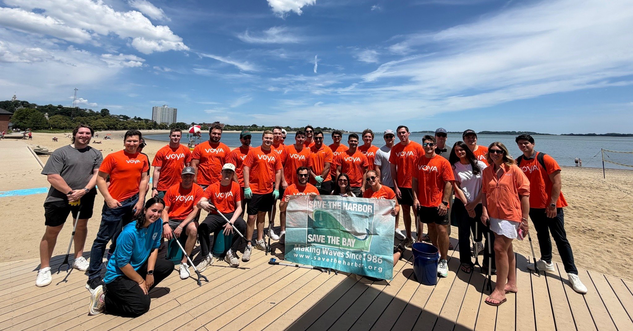 Throwing it back to a summer day well spent at Carson Beach! ☀️

The @voya team rolled up their sleeves and collected an impressive 48.6 pounds of trash along the shoreline! 🧤

A big thank you to VOYA for putting in the work and helping care for Bos