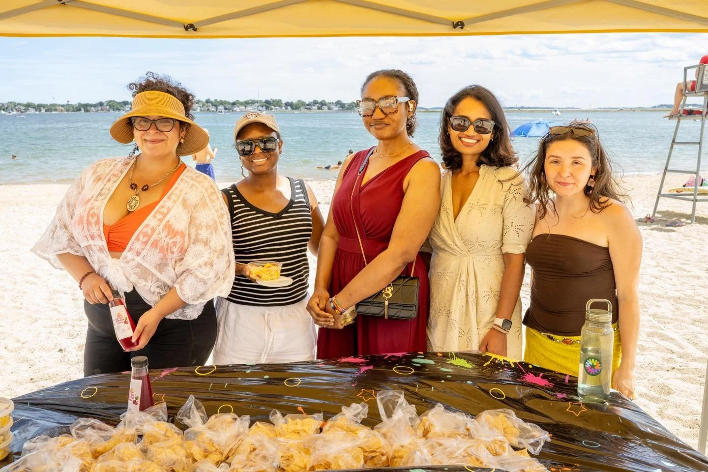 Who says you need a dance floor to show off your salsa moves? 💃🌊

This summer, @yes2artkidz brought Salsa on the Beach to life with live music by @mambiseros, dance lessons, and a celebration of Latin culture! 🎶 Beginners and experienced dancers a