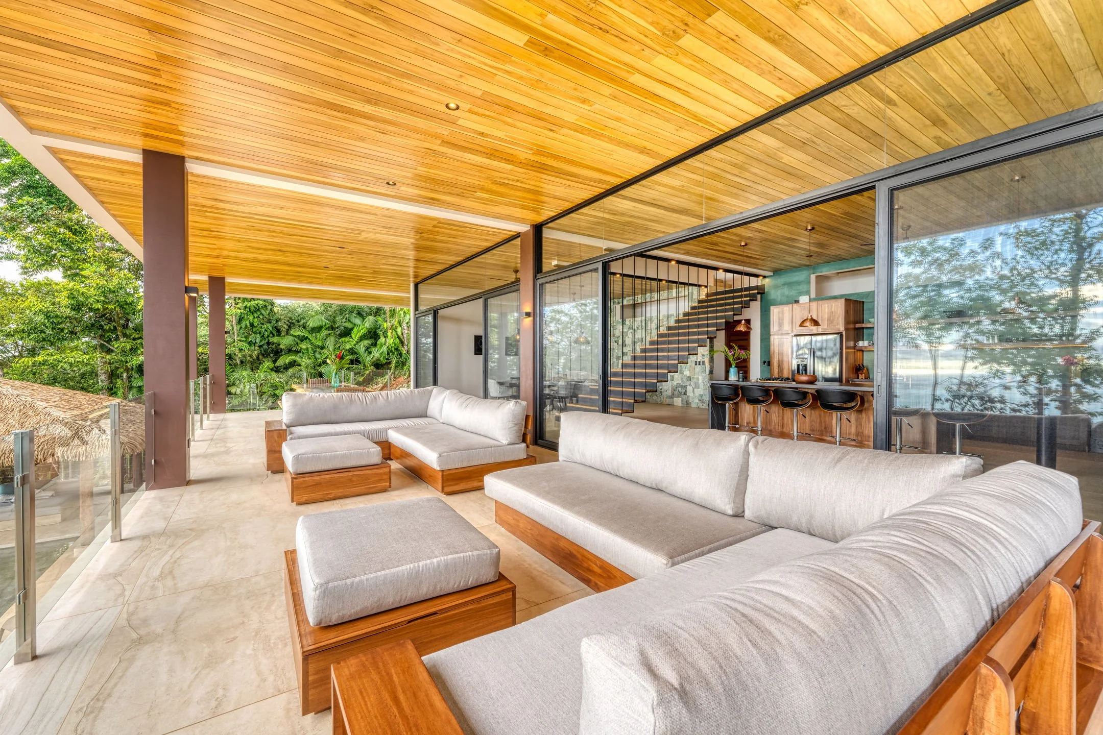 outdoor seating.jpg