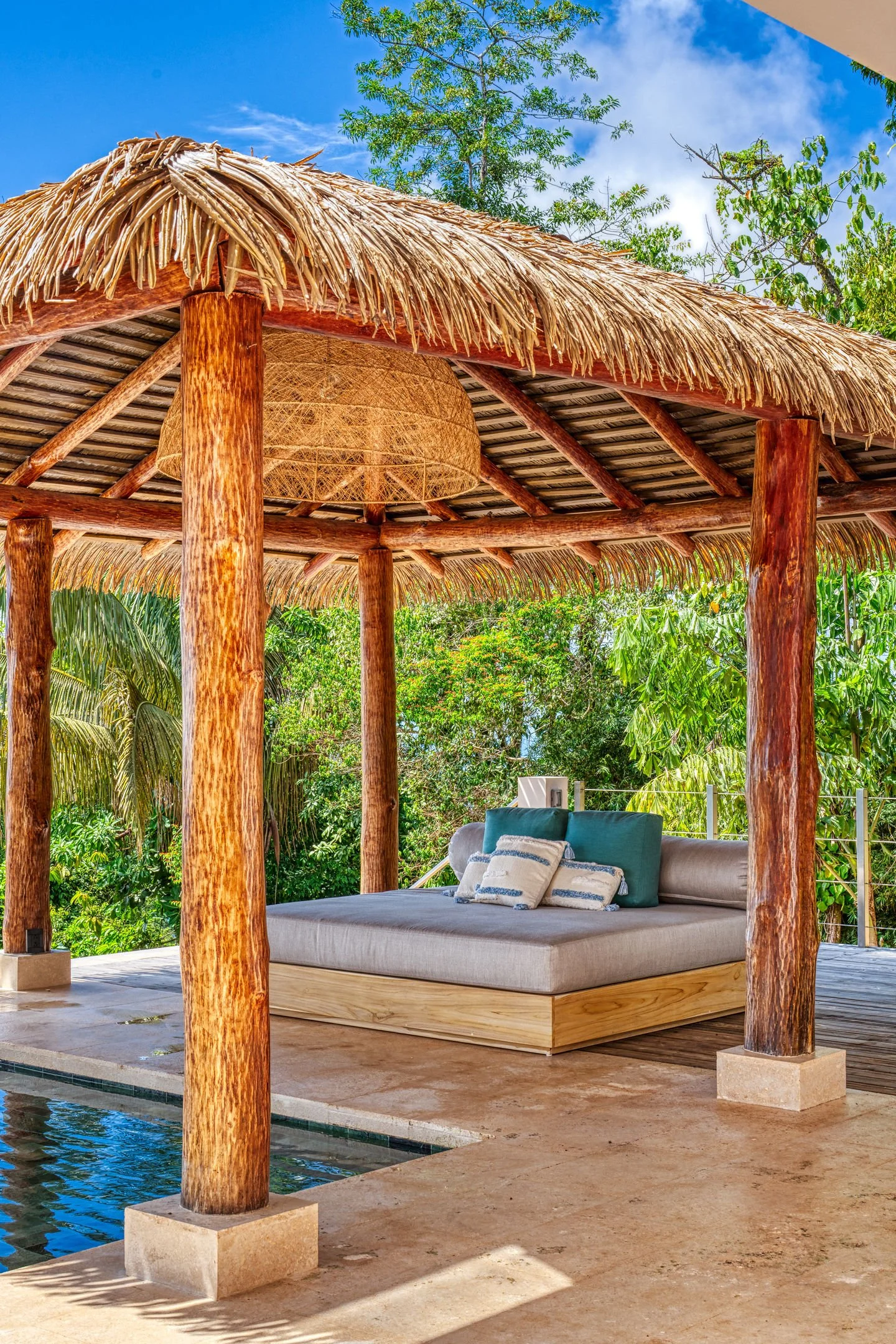 pool bed shade.jpg