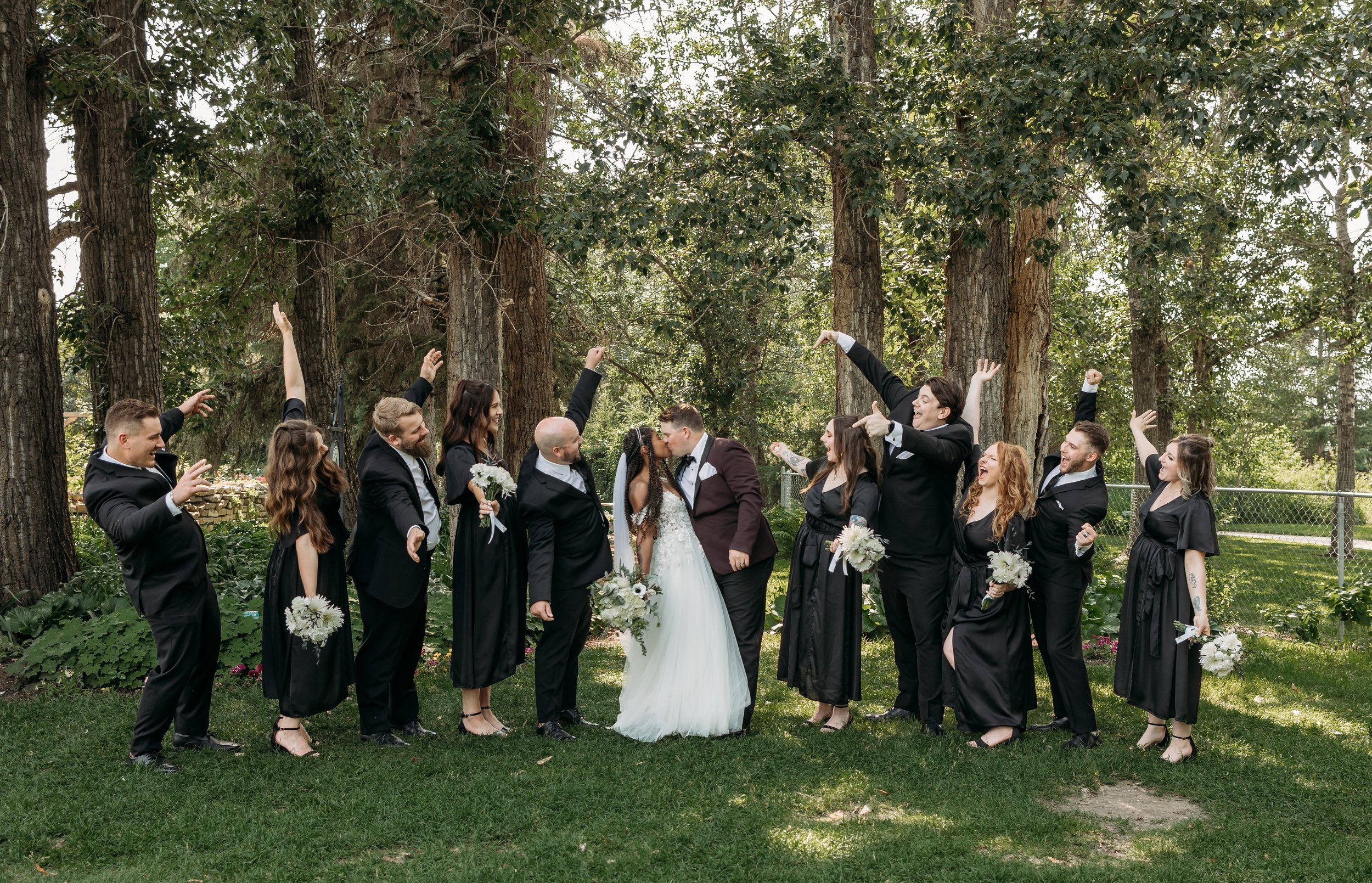 Wedding photos at st. albert botanic park