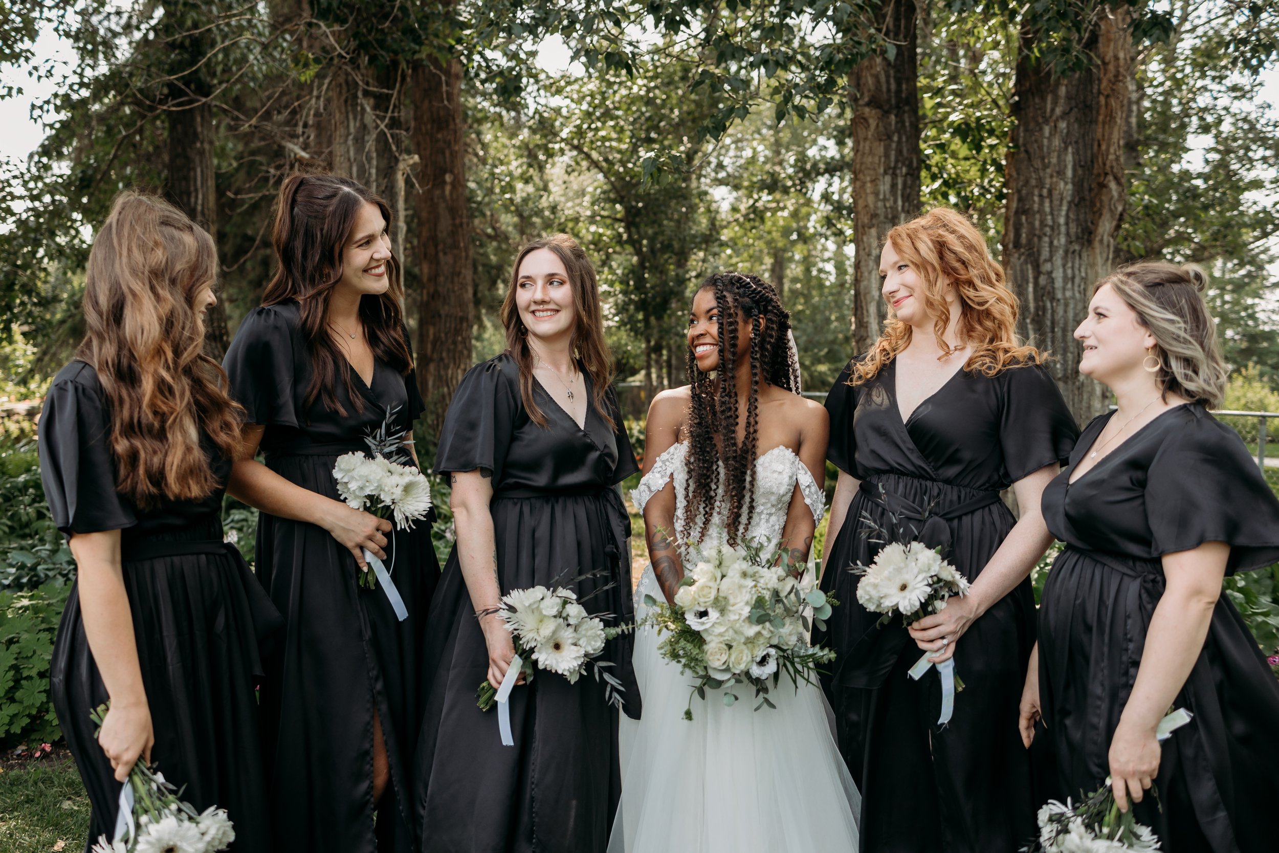 Wedding photos at st. albert botanic park