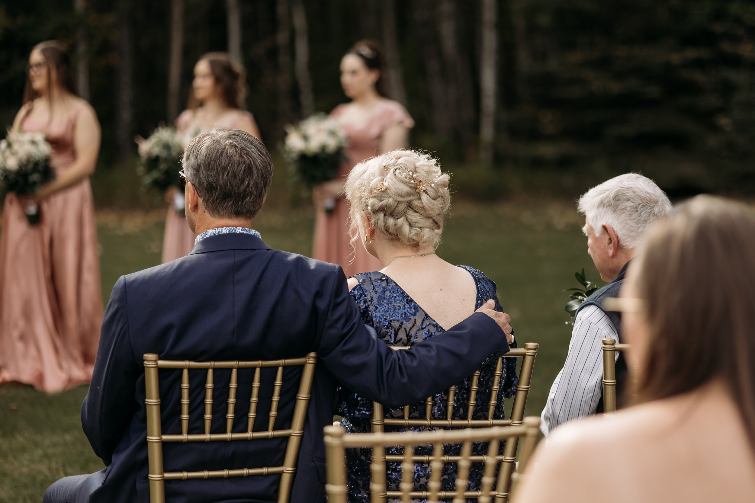 alberta fall wedding inspiration by edmonton alberta wedding photographer tays photos and beauty 