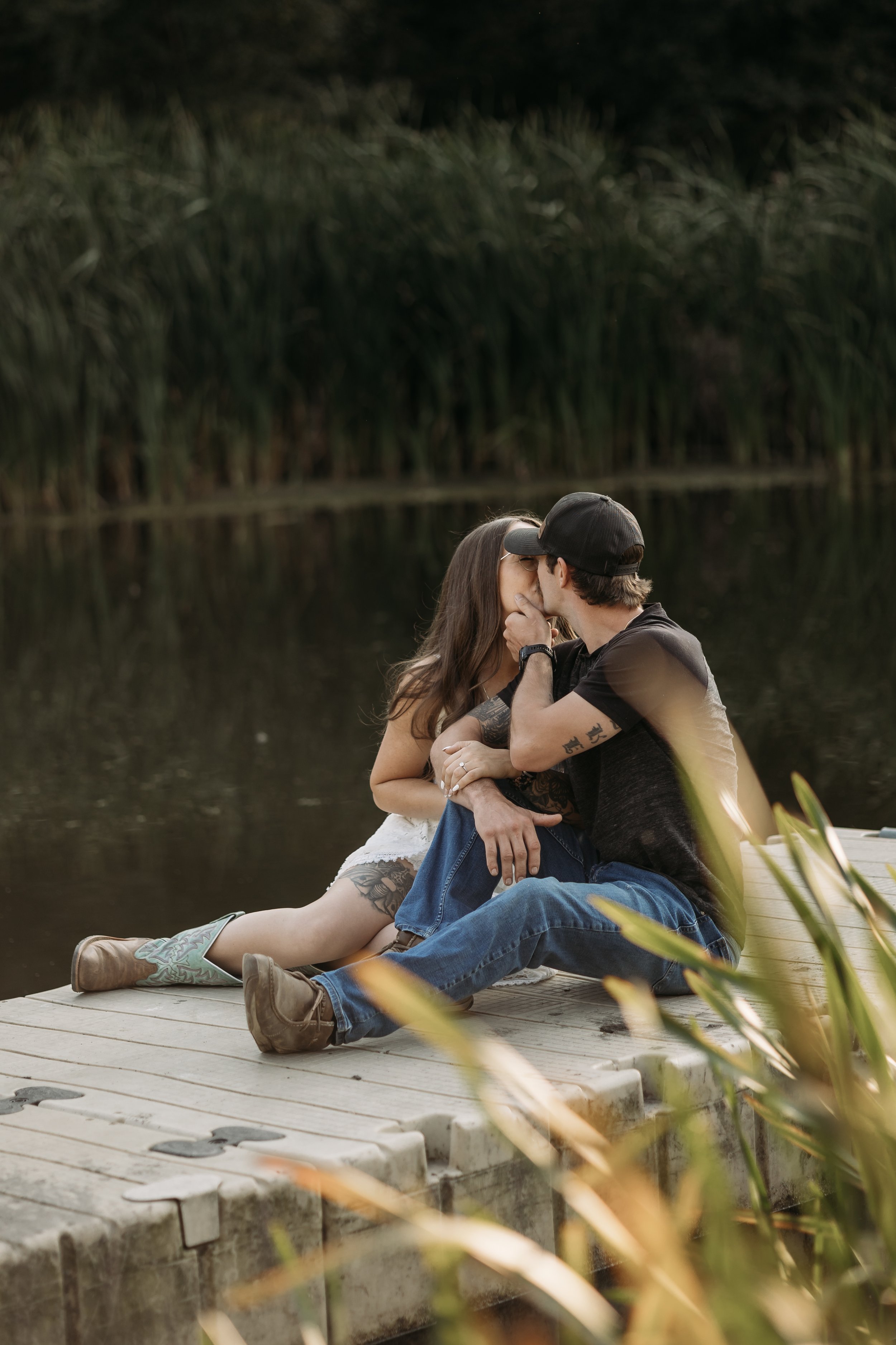 fall engagement photos in edmonton alberta photography by edmonton alberta wedding photographer tays photos and beauty
