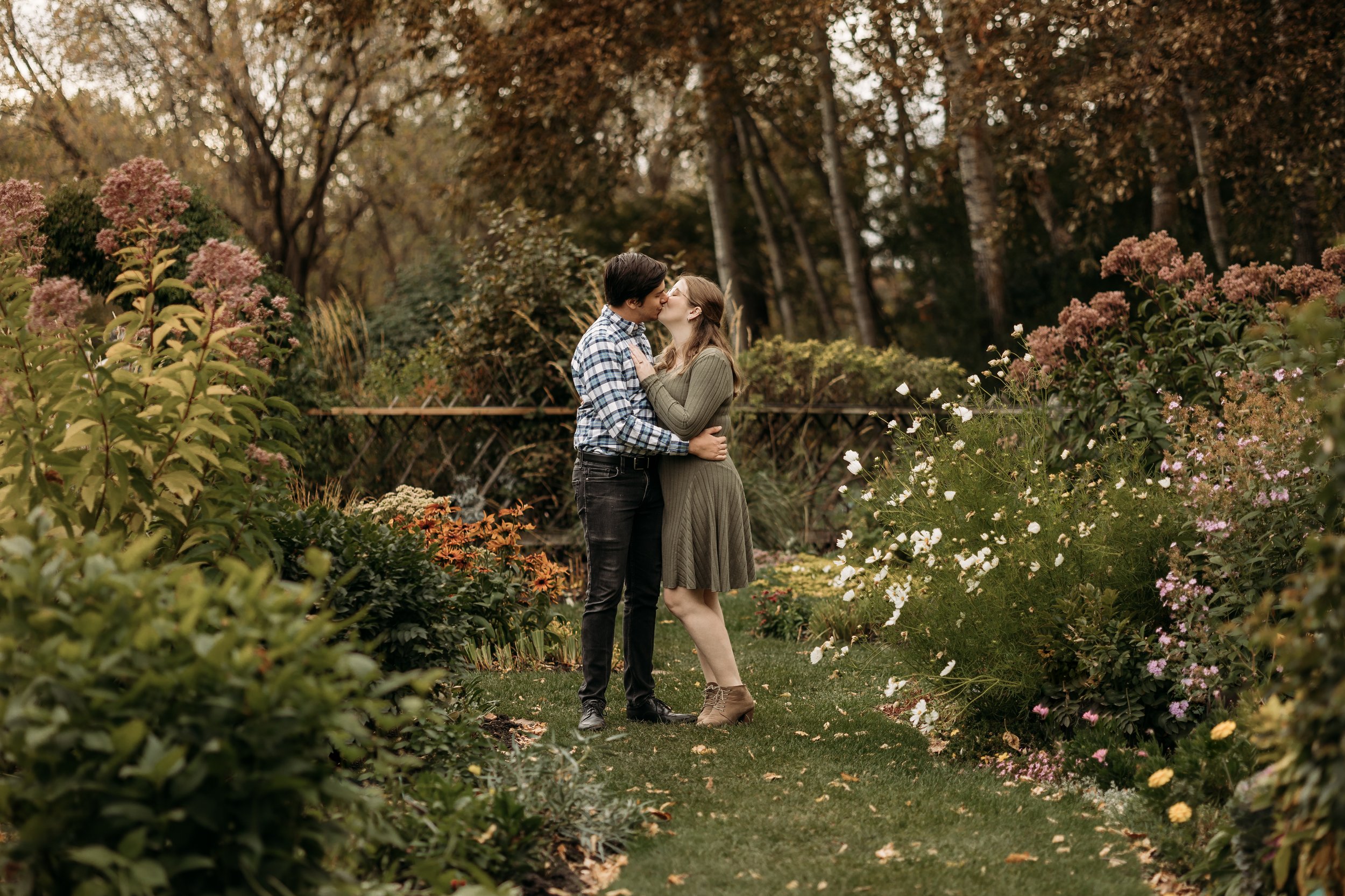spring engagement photos at the st. albert botanic park in st albert by edmonton alberta wedding photographer tays photos and beauty