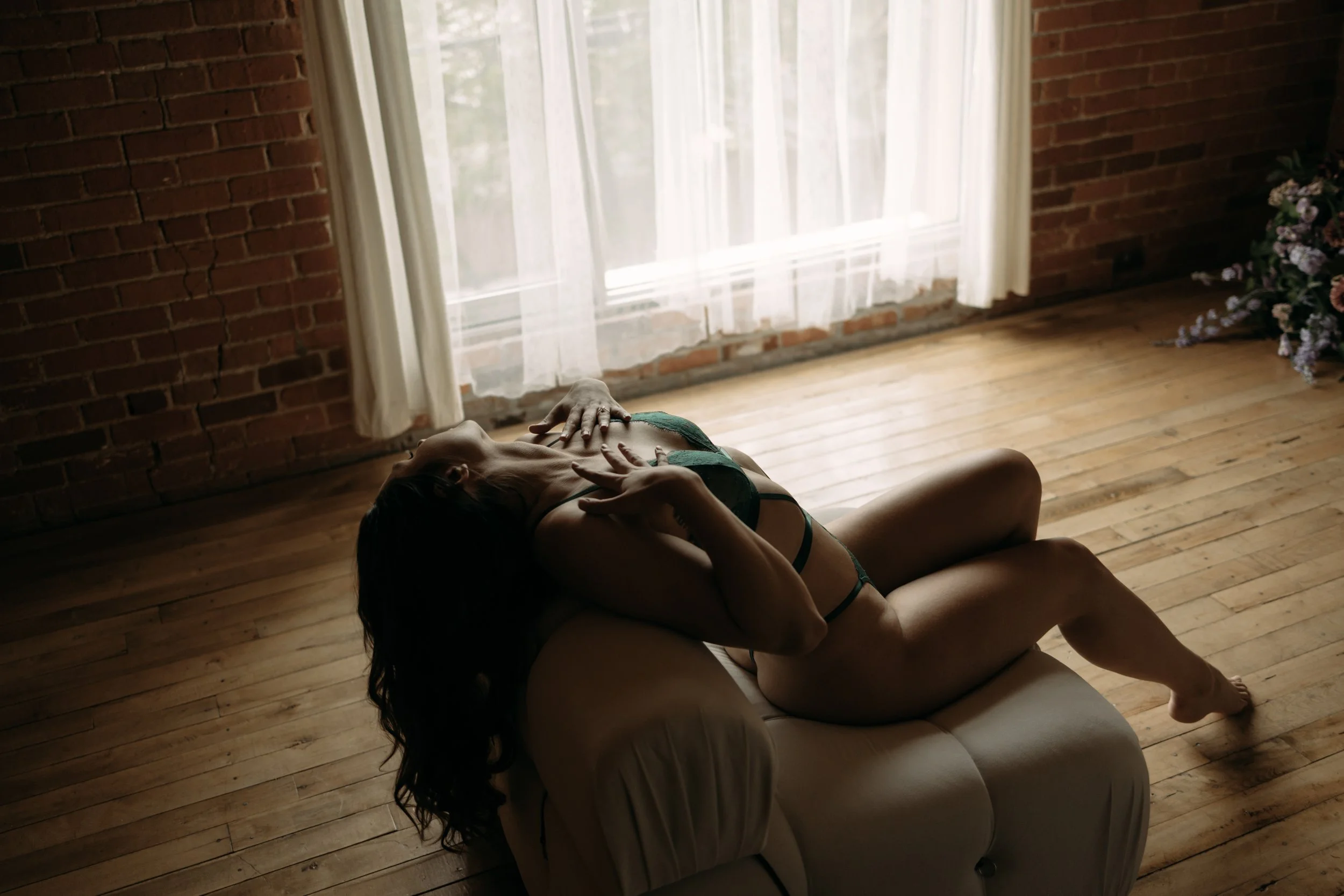 studio haven edmonton yeg boudoir photography session by edmonton alberta boudoir photographer tays photos and beauty