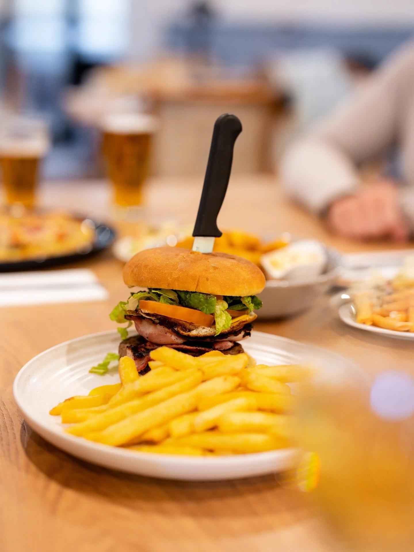 Burgers, beers and good times, what more could you want? 🍻

Book now using the link in bio.