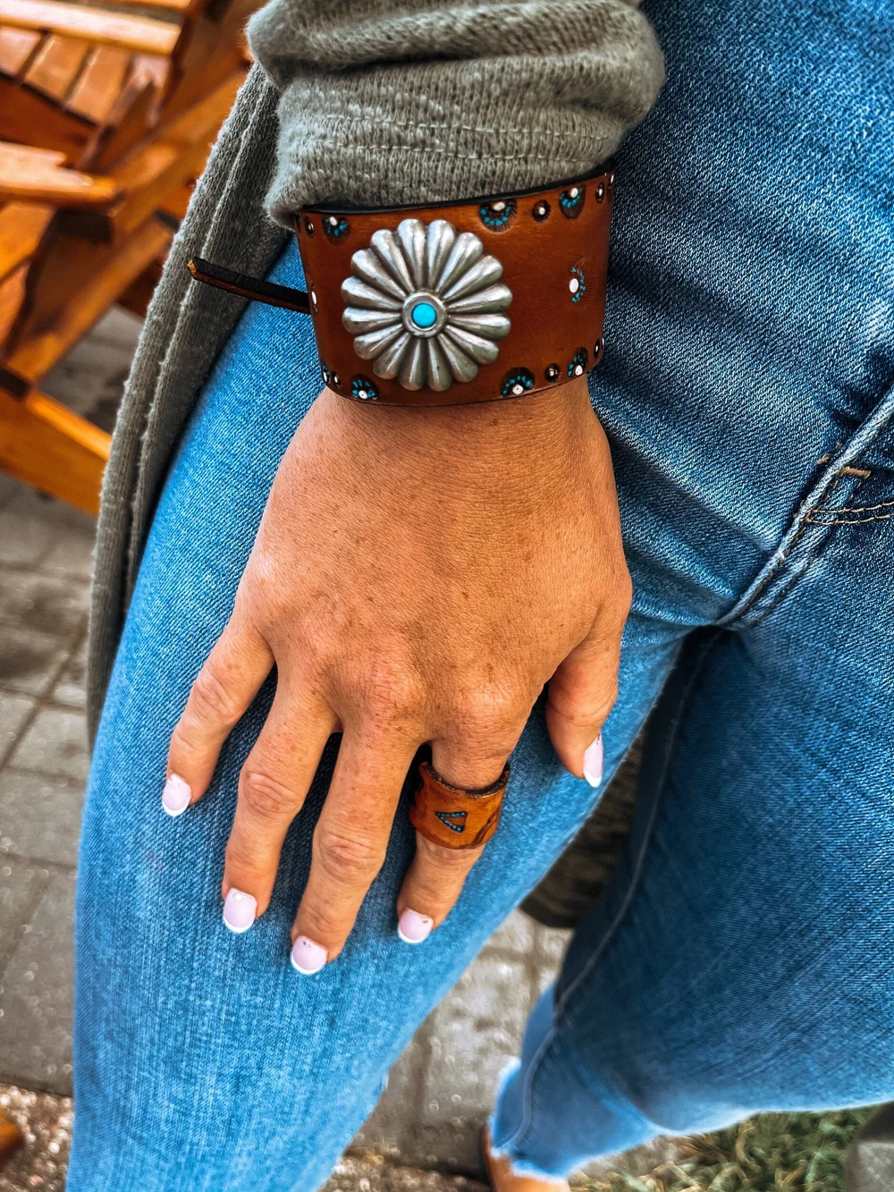 Silver Concho Tie Bracelet — 𝙻𝚎𝚊𝚝𝚑𝚎𝚛 & 𝚃𝚑𝚒𝚗𝚐𝚜 𝙲𝚘.