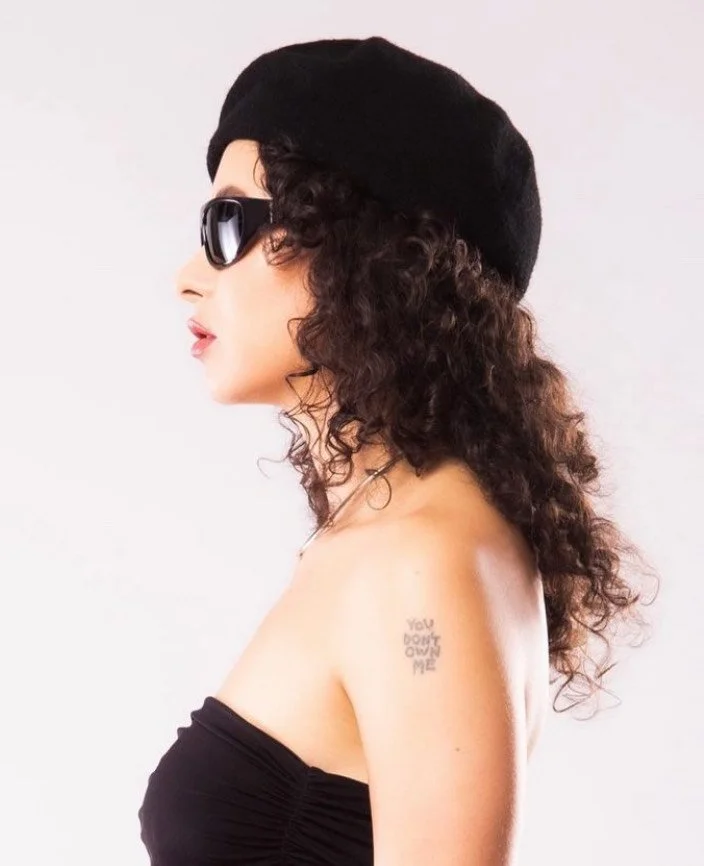 WHITE LIGHT-Black/Black on Kate Cassise (pic by Natalie Desegonzac)