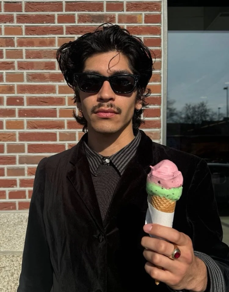 SUB. HOMESICK Black/Black