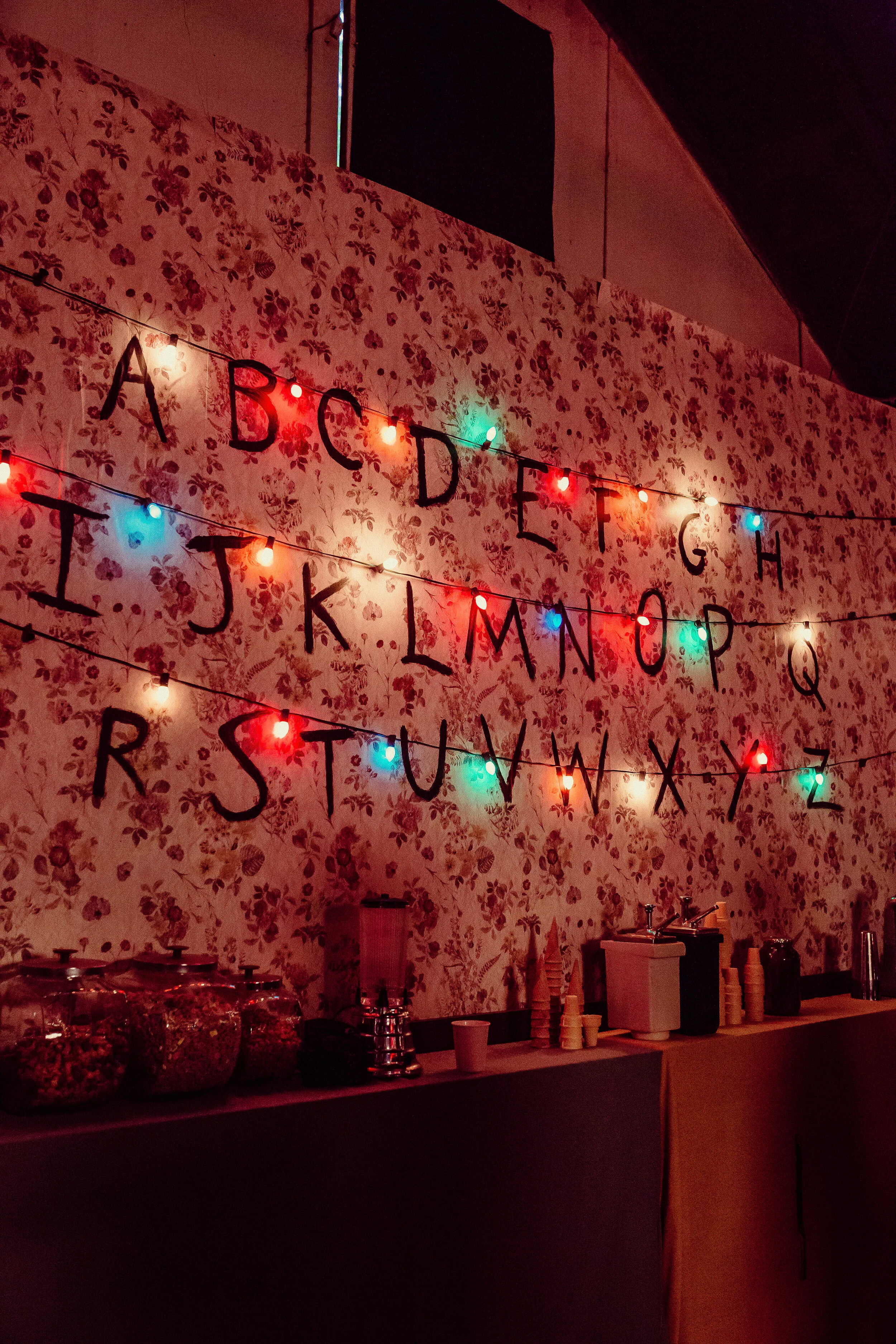 Stranger Things Commercial BTS-157.jpg