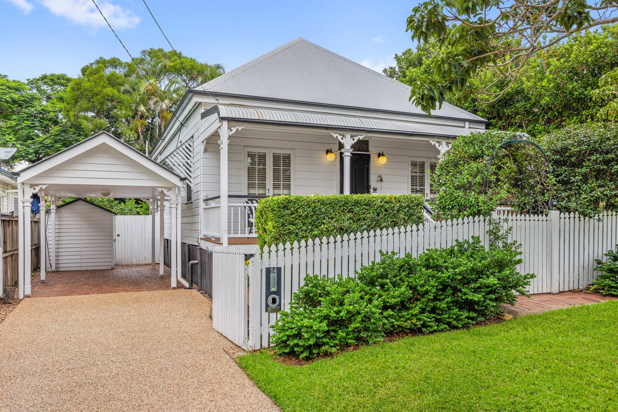 14 Mortlake Road, Graceville - WEB-1.jpg