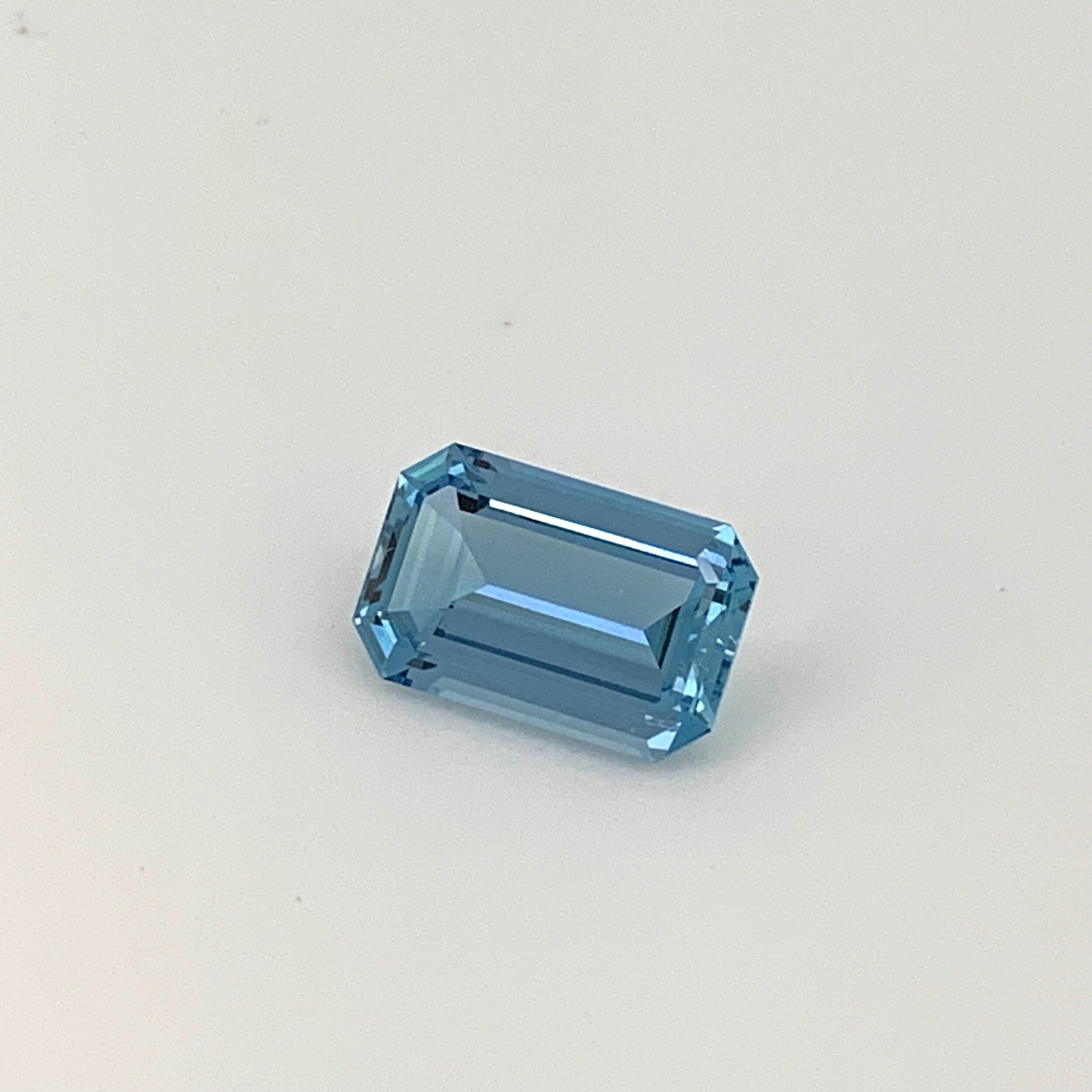 Aquamarine 2.21ct Emerald cut