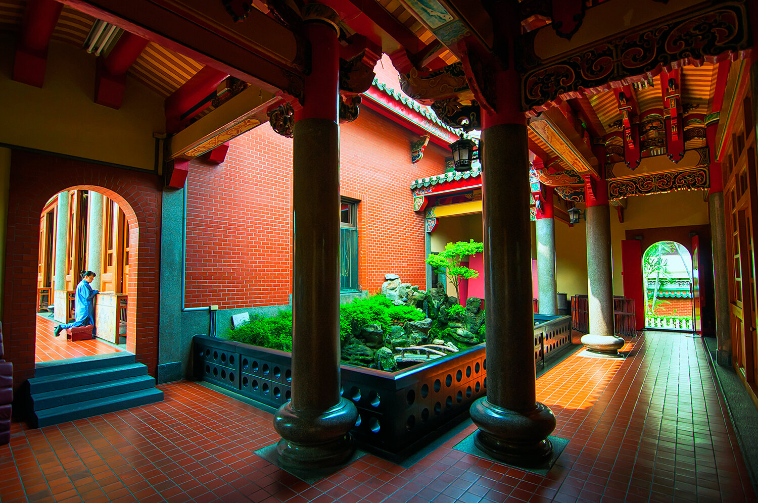 Xingtian Temple - 行天宮