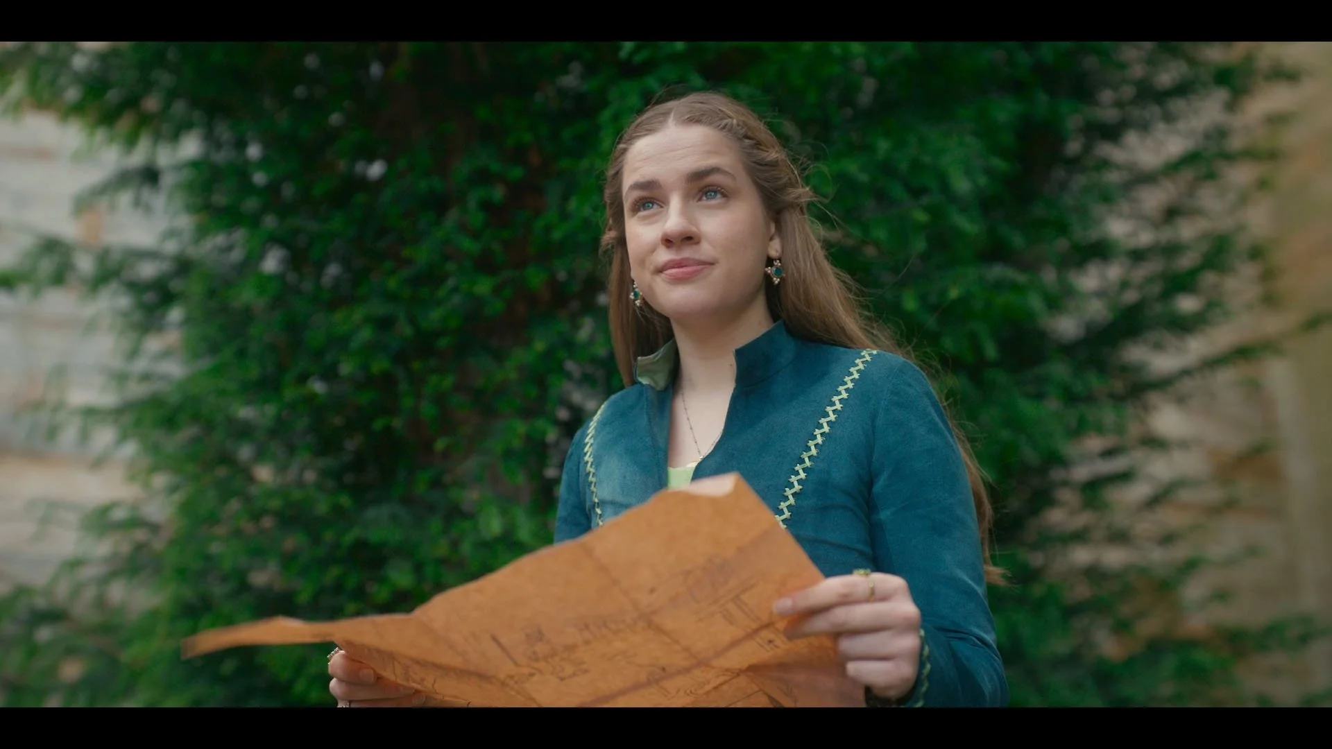 TheLadyGraceMysteries_S01_EP04_EPSTILLS_02.jpg