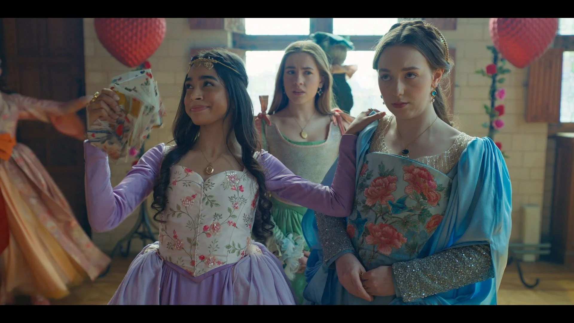 TheLadyGraceMysteries_S01_EP05_EPSTILLS_01.jpg