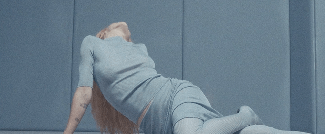      

 
    Vogue CS with Emma Chamberlain   cinematographer   Hadrien Vedel   
 




















  
  



                 

 
   directed by Emma Panchot | produced by Caviar 
 




















  
  



     