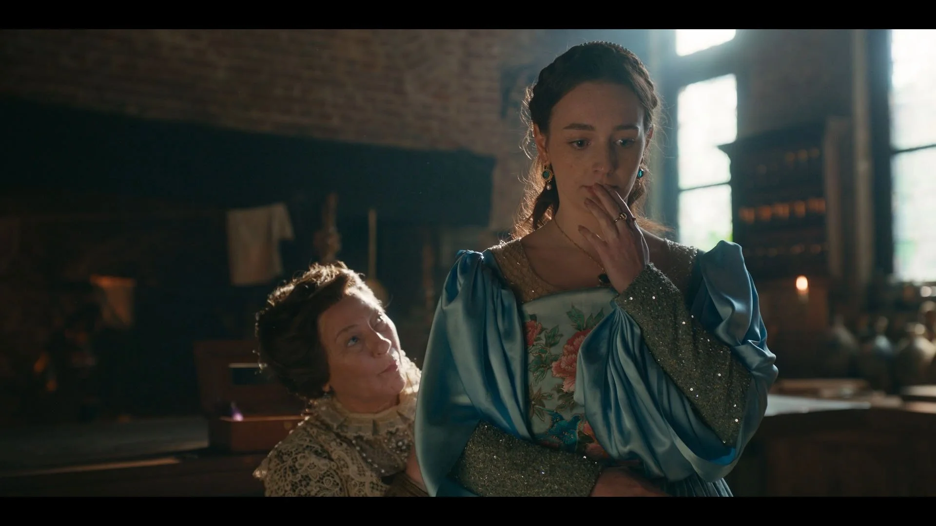 TheLadyGraceMysteries_S01_EP05_EPSTILLS_10.jpg