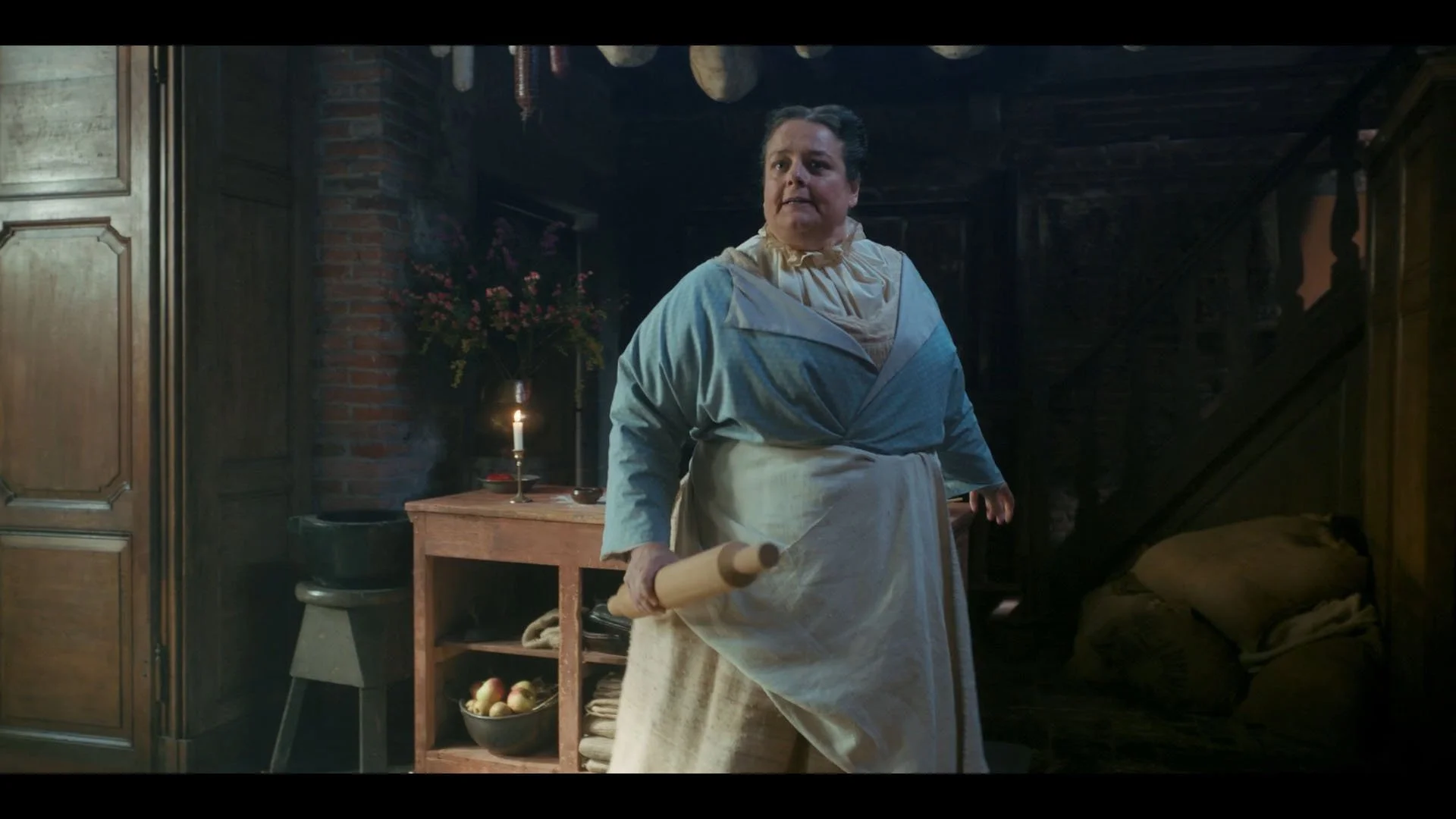 TheLadyGraceMysteries_S01_EP01_EPSTILLS_02.jpg