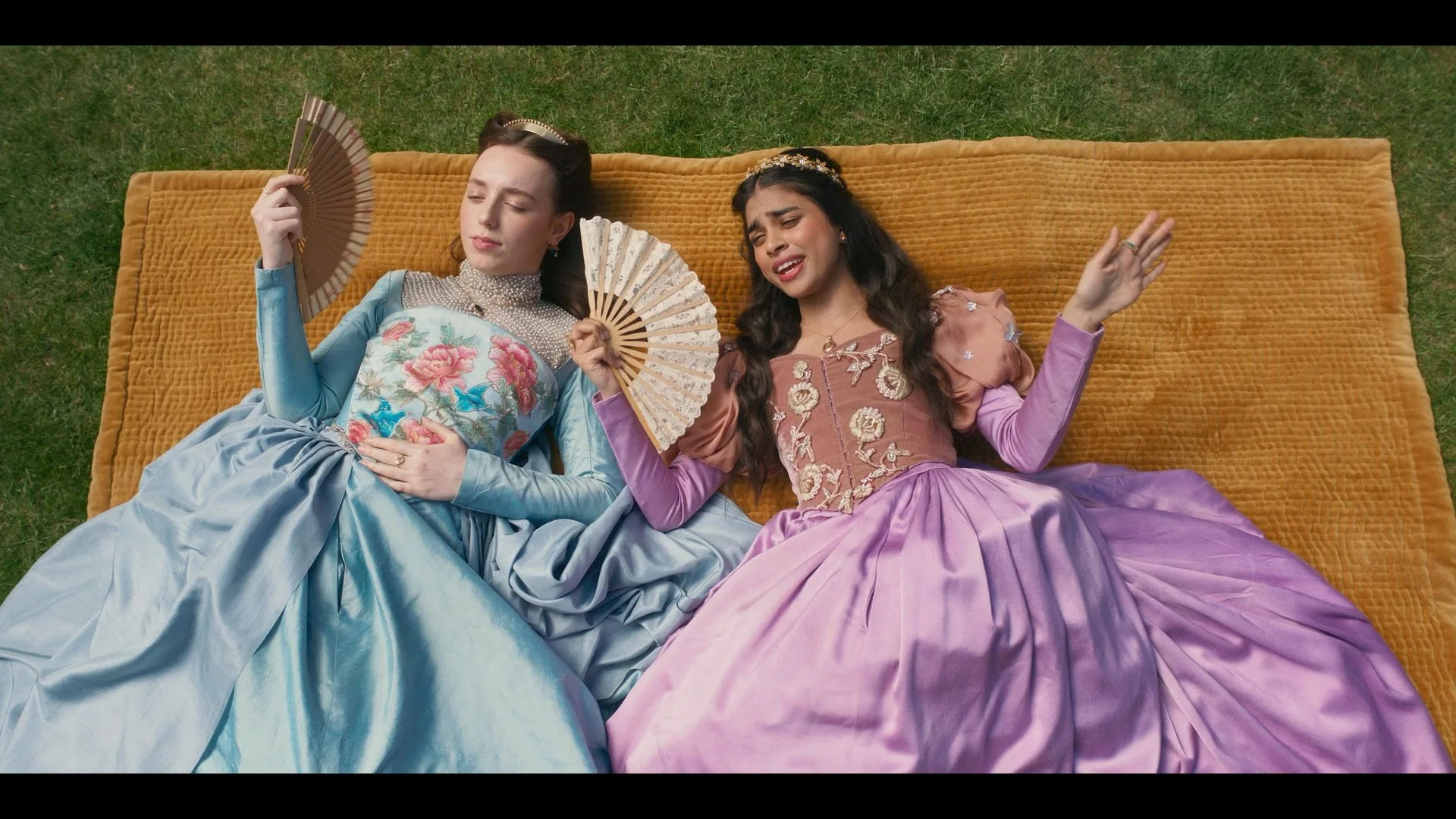 TheLadyGraceMysteries_S01_EP07_EPSTILLS_05.jpg