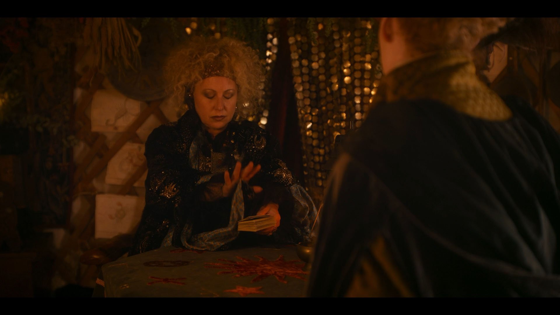 TheLadyGraceMysteries_S01_EP04_EPSTILLS_09.jpg