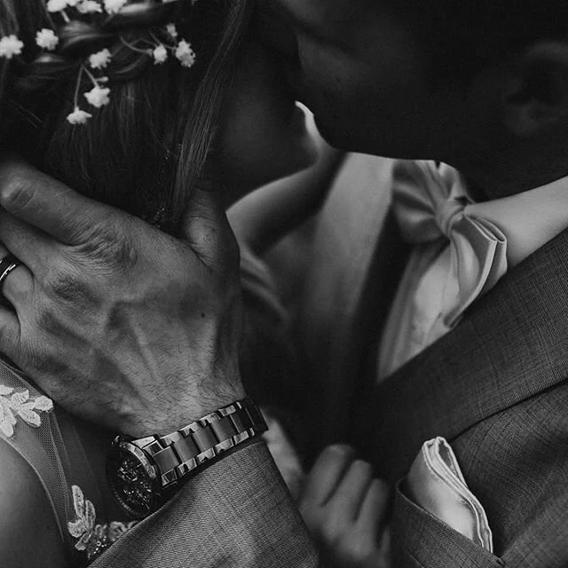 intimate weddings = more time for intimate moments 🤍