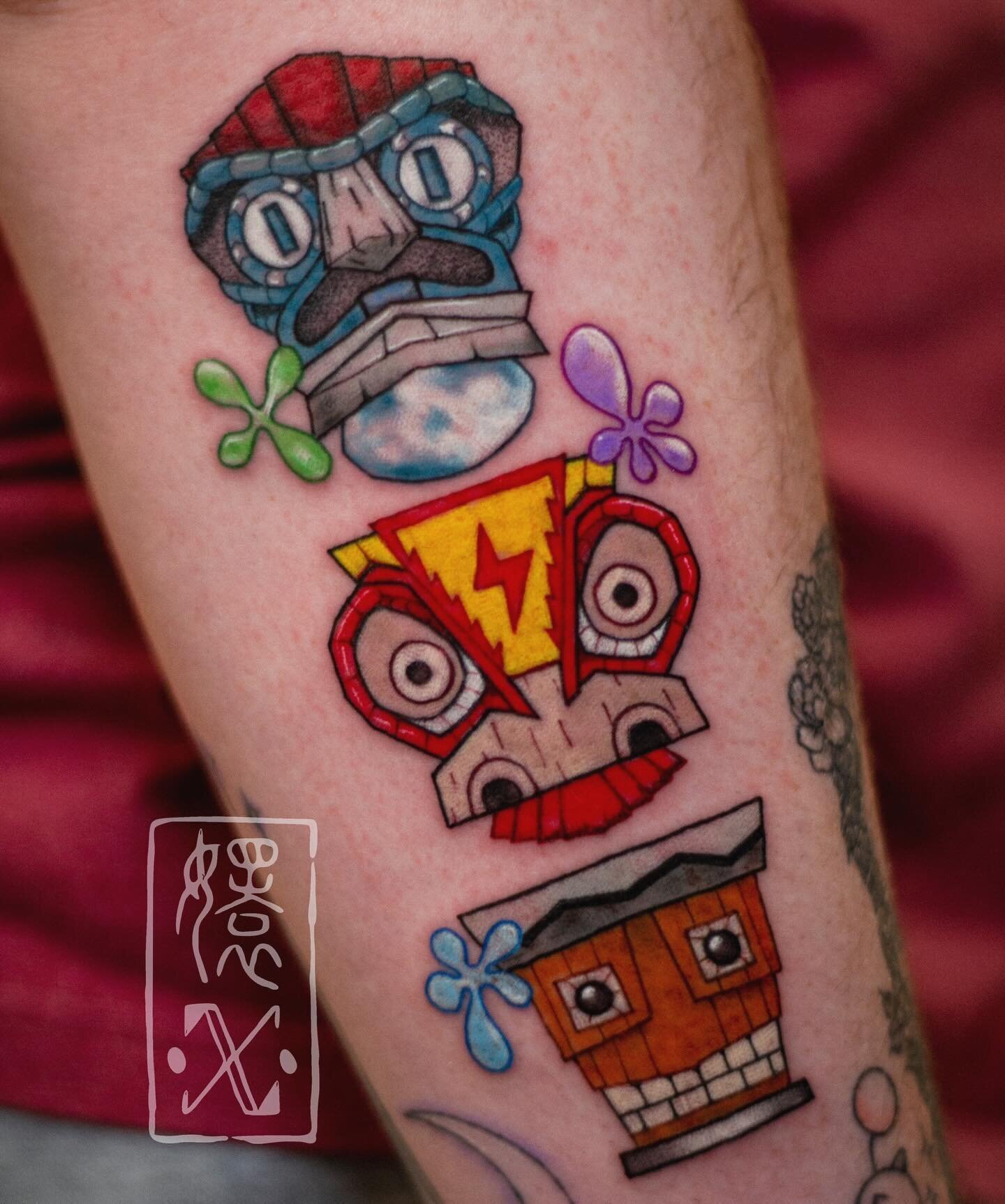 SPONGEBOB BATTLE FOR BIKINI BOTTOM 👙 🍍 I didn&rsquo;t realize how many nostalgic niche games there are until I meet someone and you go &ldquo;OHHH I REMEMBER THAT&rdquo;. 

Thank you @adam_selph for the prized arm 🫡 

BRO can someone get a Freddi 