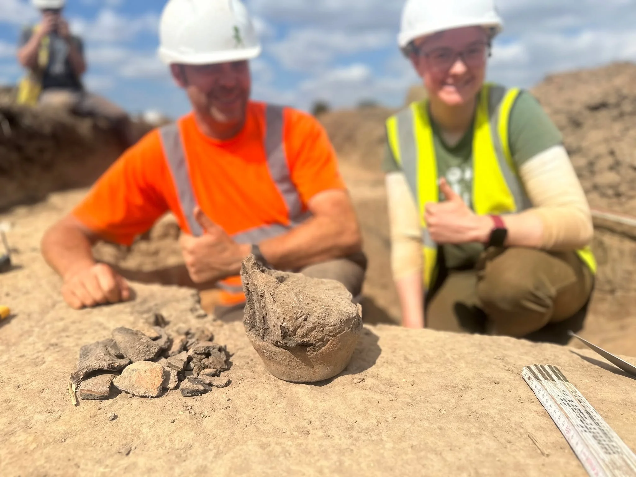We’re back with more photos from the ongoing Dogger Bank South (DBS) offshore wind farms evaluation! Pottery is often one of the most common types of finds recovered during archaeological excavation, but that doesn’t make it any less exci