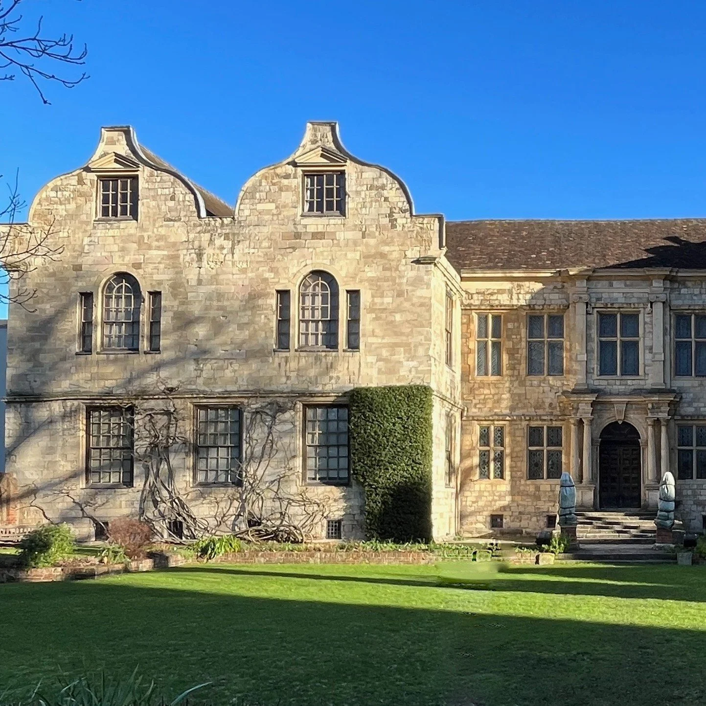 Another haunted site?
The Treasurer's House, York
In 1953, apprentice plumber Harry Martindale was working in the cellar of York's Treasurer's House. He reported hearing trumpet sounds, then saw legionary Roman soldiers emerge from the walls, mar