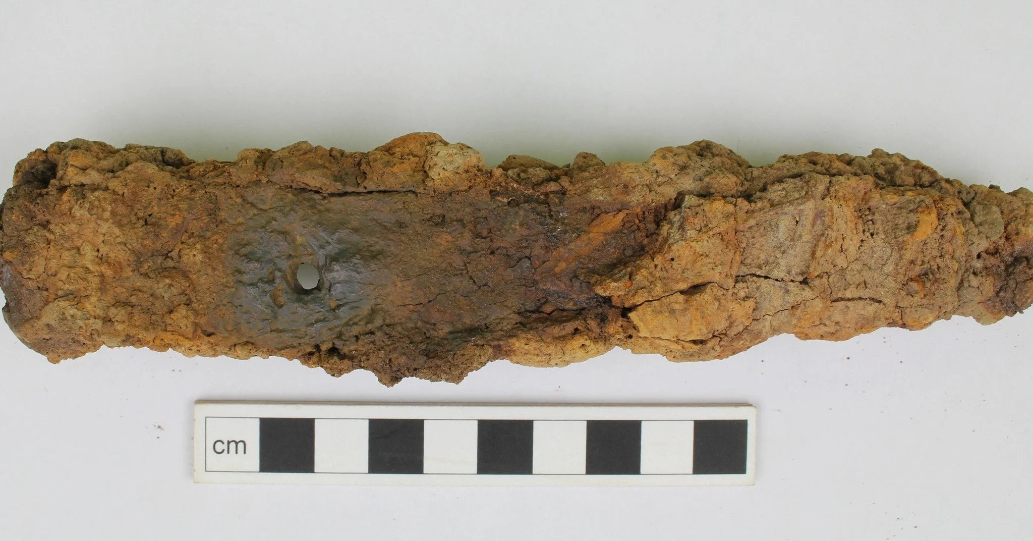 The King&rsquo;s Seat fort sits on a prominent hilltop above the River Tay at Dunkeld. Until recently, we knew very little about the site. Volunteers worked alongside AOC and @perthandkinrossheritagetrust Perth and Kinross Heritage Trust , in partner