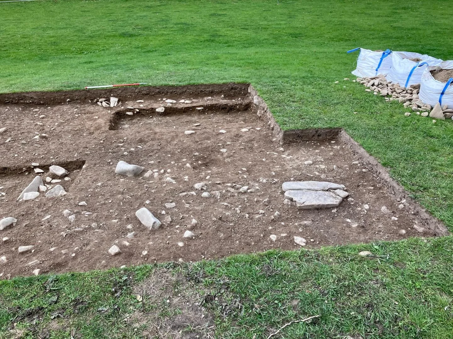 Participants in Uncovering the Tweed @destinationtweeduk are out investigating the potentially medieval moated site at Fairnilee this week. Despite substantial earth moving to dig out the ditches for the moat and build up the internal platform the st